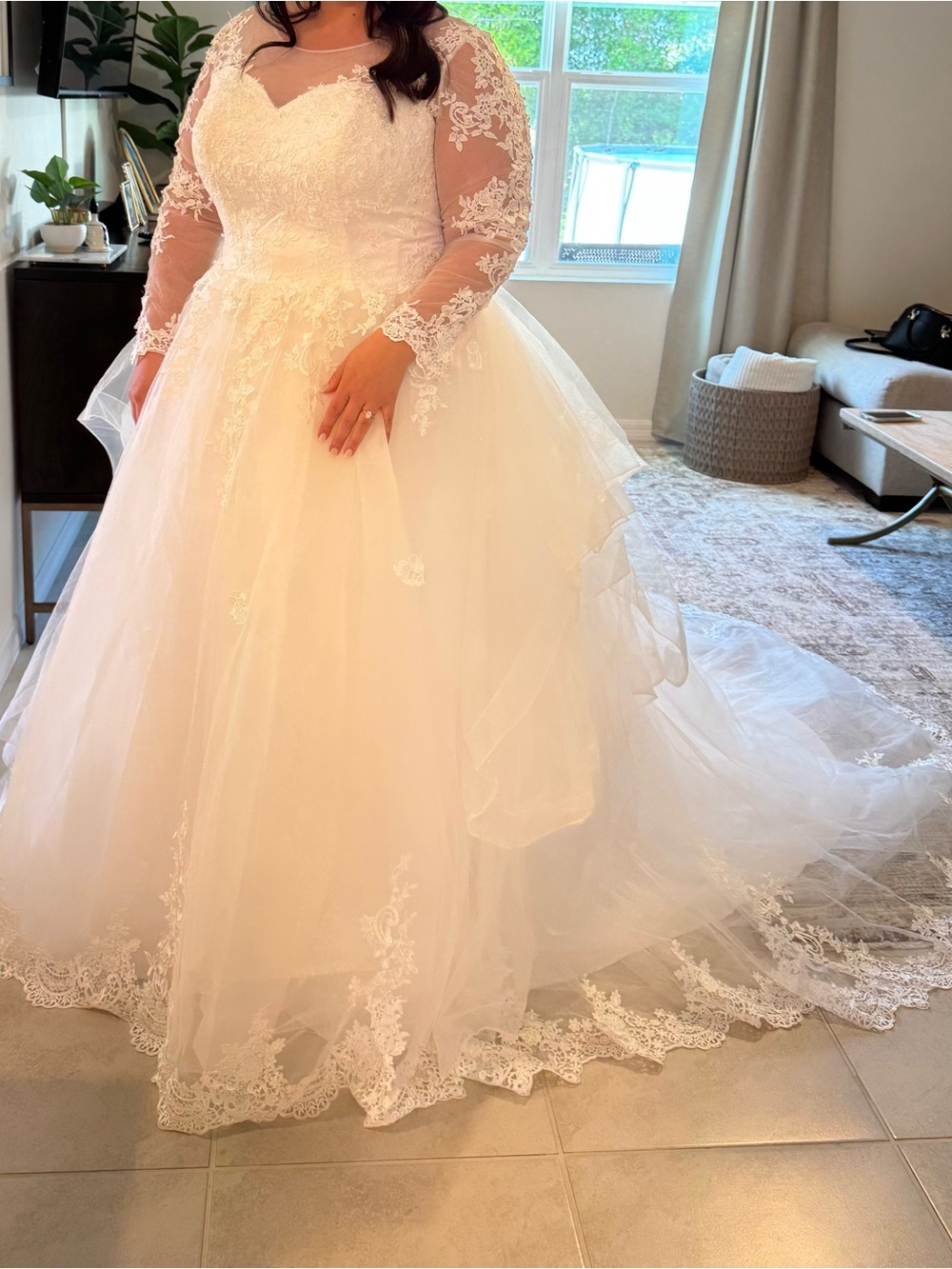 Elegant White Lace Long-Sleeve Wedding Dress - Bridal Gown